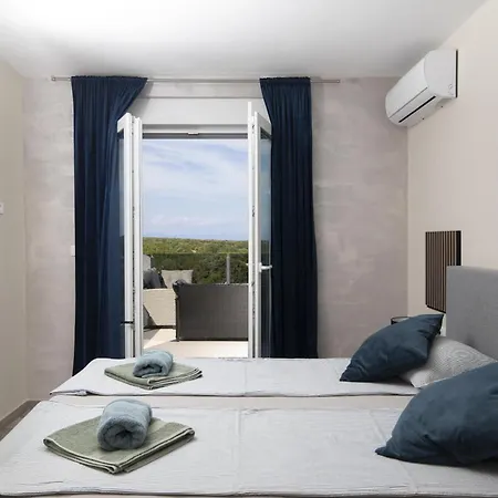 5 Schlafzimmer Eminentia Mit Meerblick