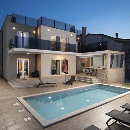 5 Schlafzimmer Eminentia Mit Meerblick Holiday home